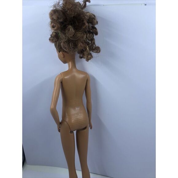 BARBIE FASHIONISTAS 67 CURLY HAIR DYY97 - Picture 6 of 9